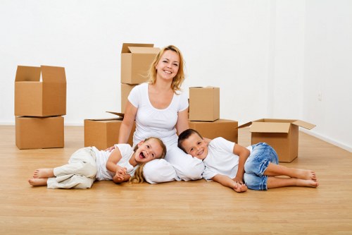 Kingston moving truck booking for house and office moves